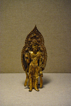 五代吴越国鎏金铜观音菩萨立像