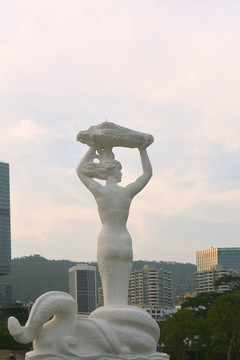 深圳女娲海滨公园女娲雕像