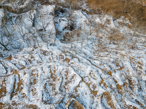 航拍雪后的济南柳埠长城岭14