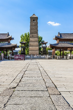 洛邑古城文峰塔