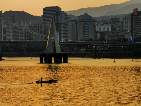 夕阳城市