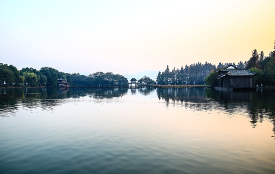 江南山水风景画