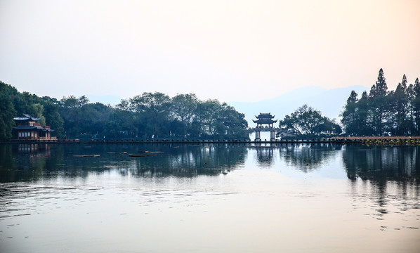 江南山水风景画