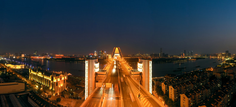 上海卢浦大桥夜景