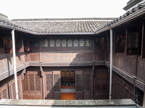 杭州传统二层木结构民居