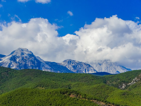 群山