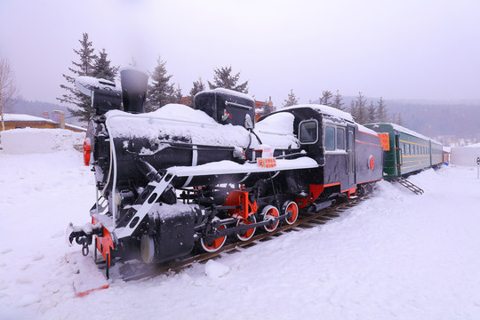 冬天里的火车