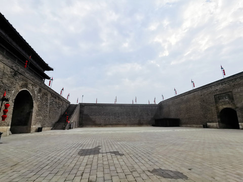西安城墙北门瓮城东侧全景