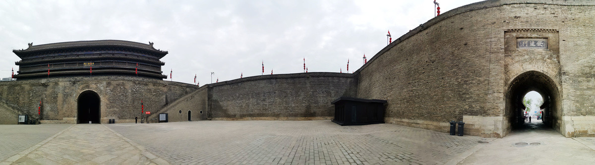 西安城墙北门瓮城东侧全景
