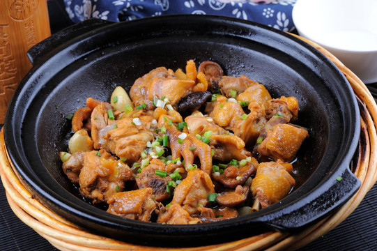 香菇炖鸡
