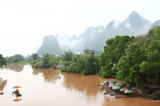 阳朔遇龙河