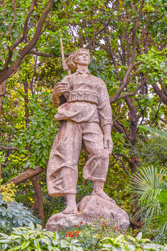 东海女民兵雕像