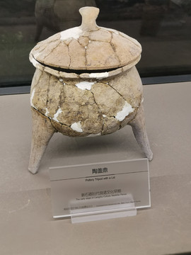 新石器时代良渚文化陶盖鼎
