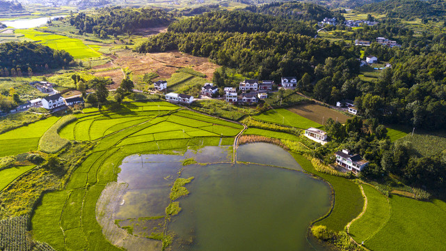 航拍美丽新村