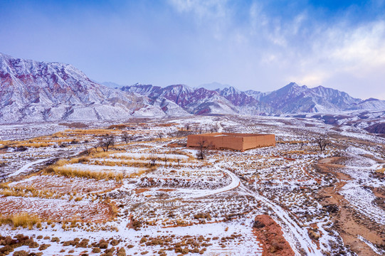 祁连山脚老庄子雪景