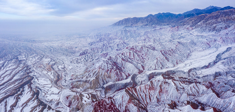 祁连山全景