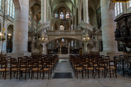 巴黎圣埃蒂安教堂内部