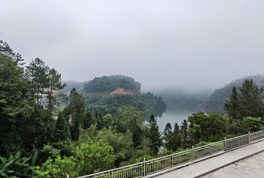 山水人家