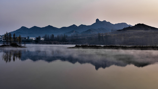 水墨山水画