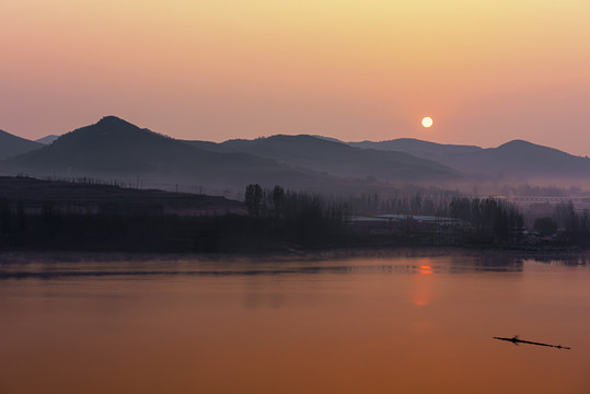 水墨山水画