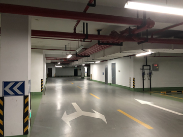 地下停车场设施设备