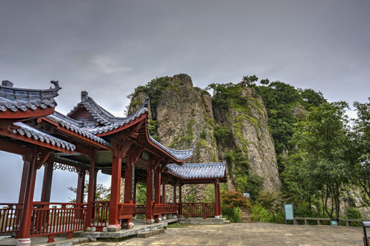 浙江浦江仙华山仙坛峰凉亭