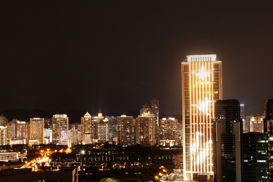 厦门山海步道的夜间风景