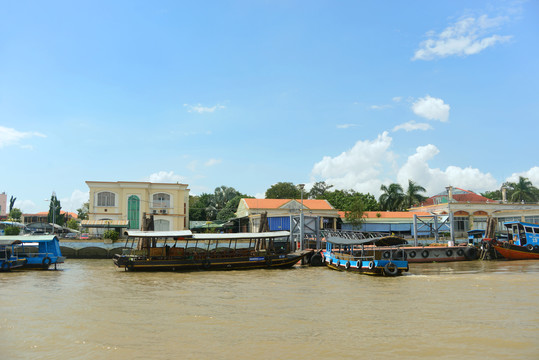 越南九龙江及游船