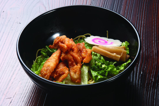 炸鸡拉面
