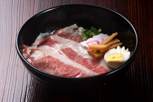 牛肉拉面