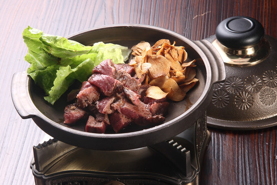 蒜片煎牛柳