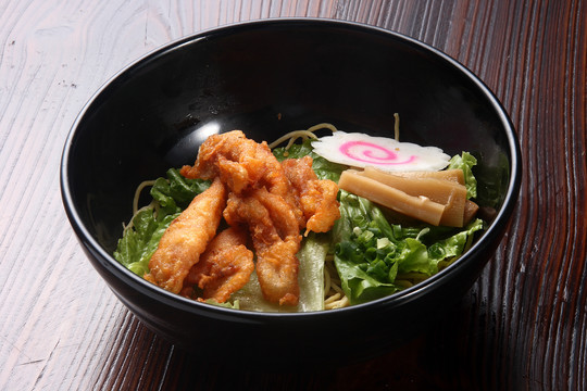 炸鸡拉面