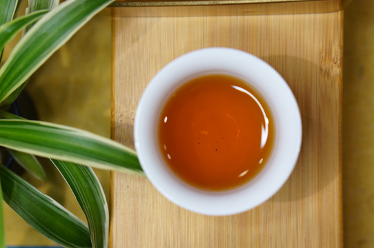 白茶茶汤