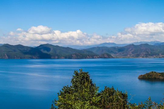 泸沽湖