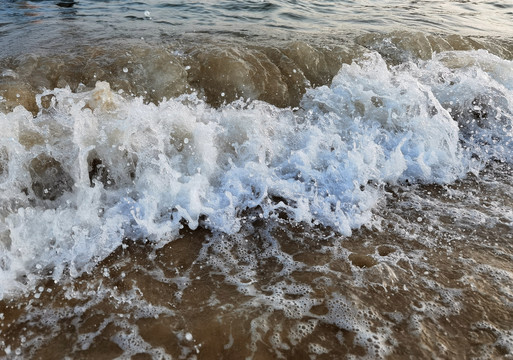 沙滩浪花特写