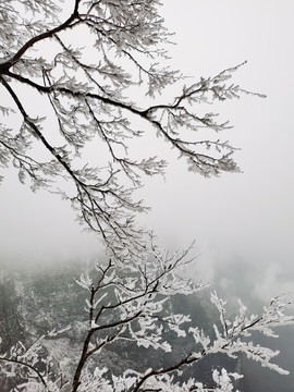 天门山雪景