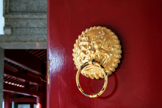 古典黄铜兽门环