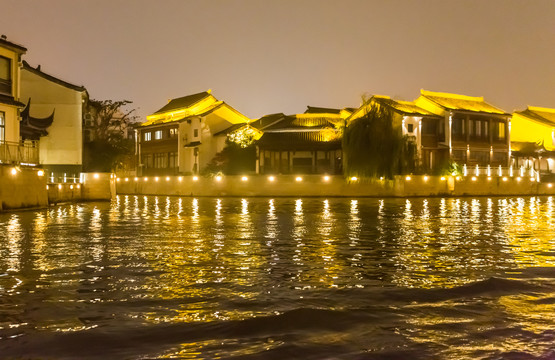 苏州古城河夜景