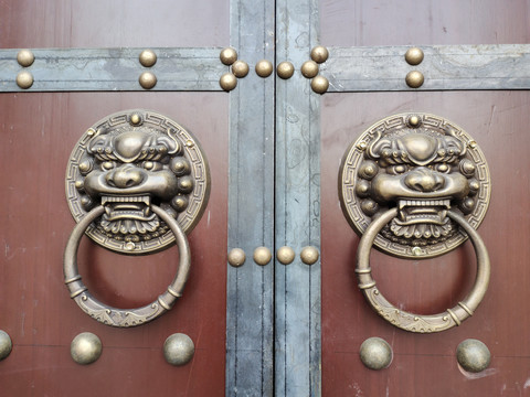狮头门环