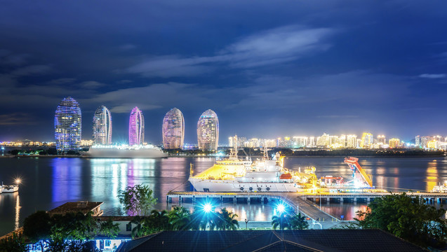 航拍三亚城市建筑天际线夜景