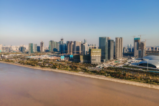 空中鸟瞰杭州钱塘江畔城市建设