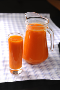 香橙胡萝卜汁