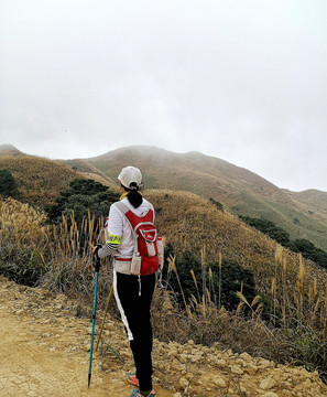 户外登山美女