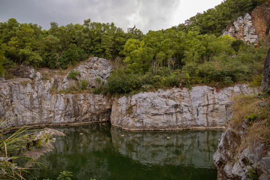 儋州石花水洞是全国著名溶洞景点
