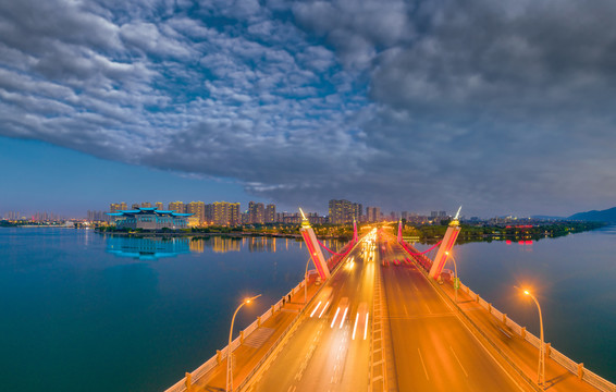 无锡蠡湖大桥夜景