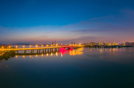 无锡蠡湖大桥夜景
