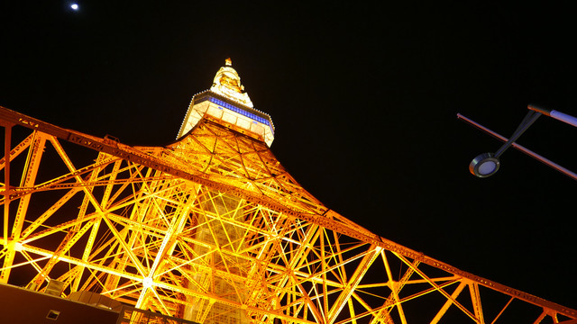东京铁塔亮灯夜景
