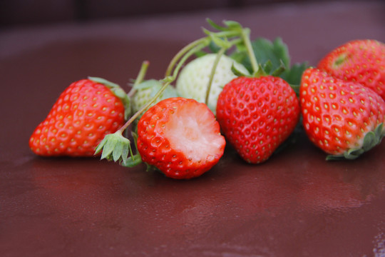 静物水果草莓