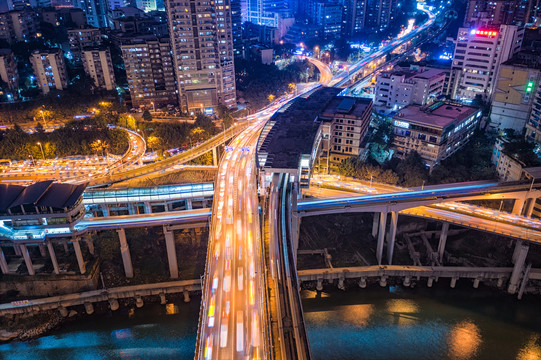 重庆李子坝轻轨城市夜景风光