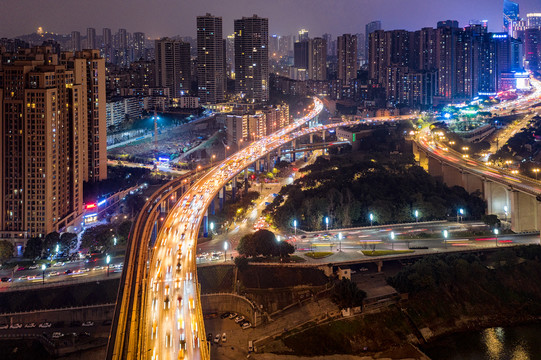 重庆李子坝轻轨城市夜景风光